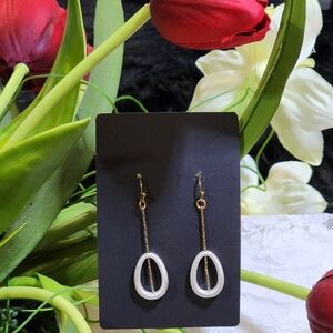 Vintage Elegant Gold Toned and Silver Toned Dangle Drop Hook Earrings